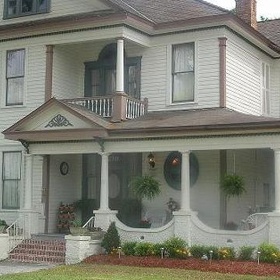 The Lewis House Victorian Bed & Breakfast