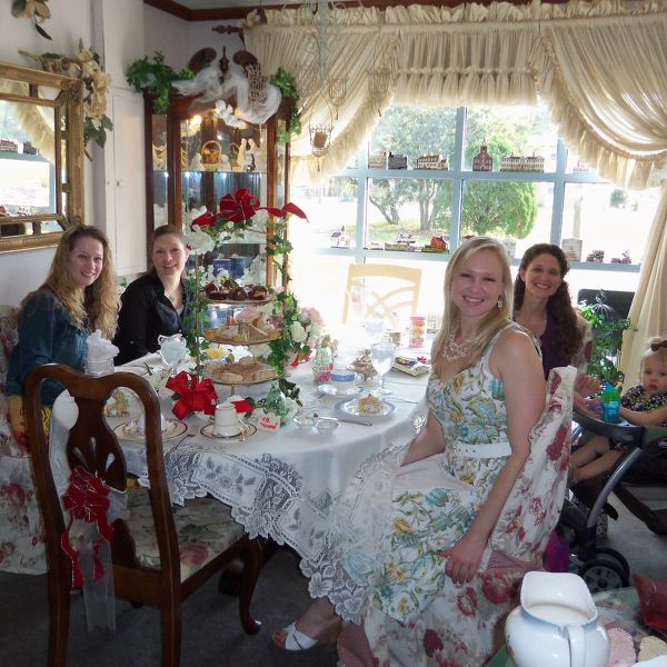 Simply Country Gifts & Southern Belles TeaRoom